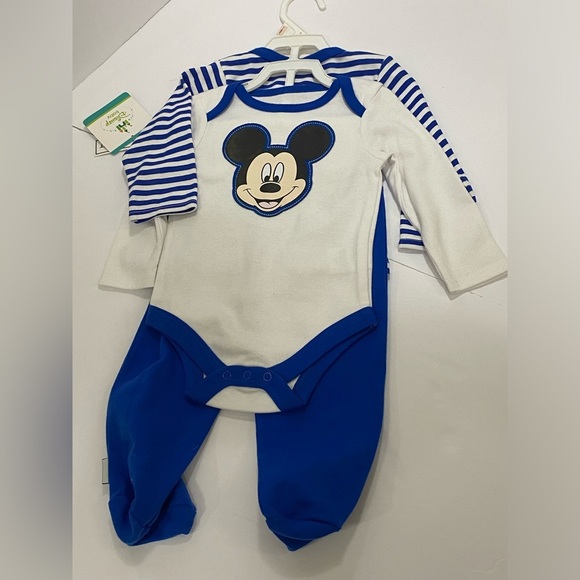 Disney onesies - Picture 7 of 8